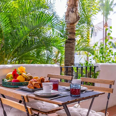 Ab Properties: Design Penthouse With Pool View In Marbella's Golden Mile Apartment Marbella