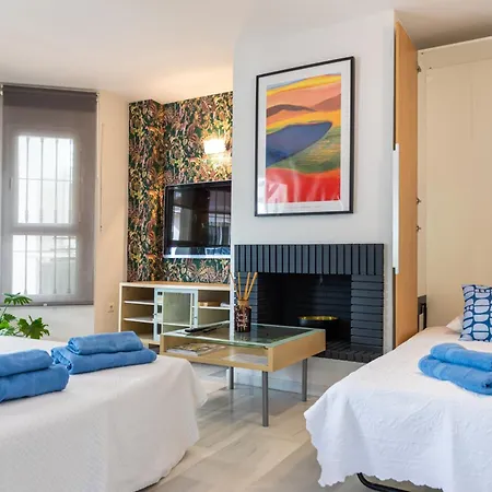 Apartment Ab Properties: Design Penthouse With Pool View In Marbella's Golden Mile Marbella