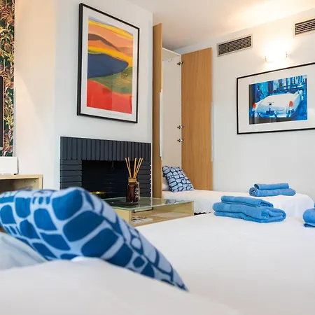 Apartment Ab Properties: Design Penthouse With Pool View In Marbella's Golden Mile Marbella