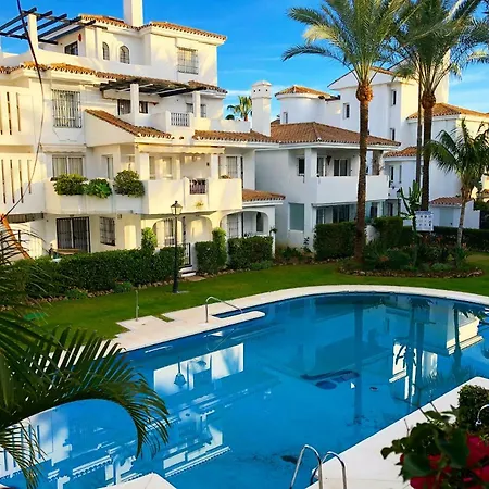Apartment Ab Properties: Design Penthouse With Pool View In Marbella's Golden Mile